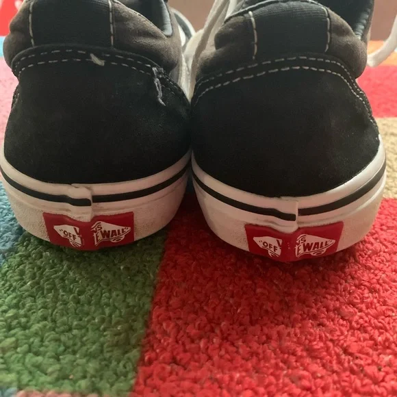 Classic Black and White VANS - Picture 6 of 8